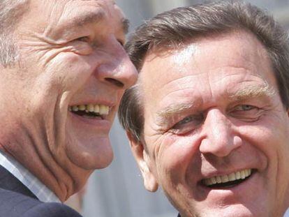 Jacques Chirac, a la izquierda, y Gerhard Schröder, en una cumbre franco-alemana el año pasado.