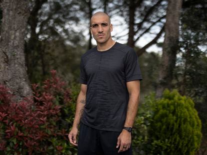 Oriol Romeu posa para EL PAÍS, tras el entrenamiento del Girona en el PGA de Catalunya.