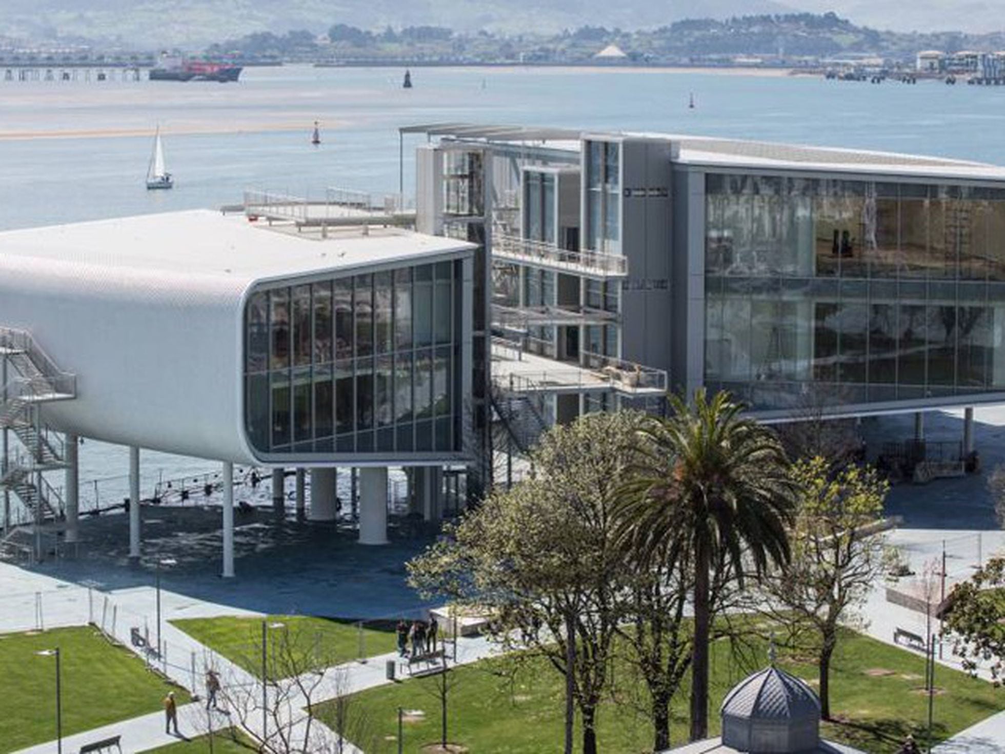 colegio Interconectar acre El Centro Botín, de Renzo Piano, se inaugurará el 23 de junio en Santander  | Cultura | EL PAÍS