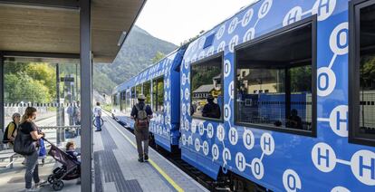 Tren de pasajeros impulsado con hidrógeno de Alstom en Alemania.