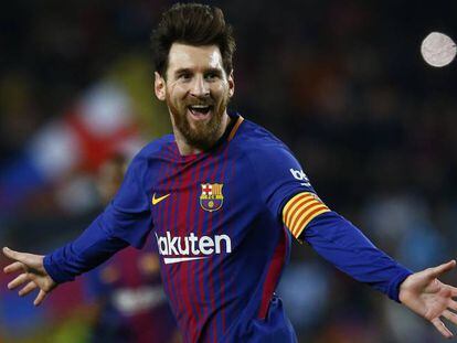 Messi celebra un dels seus gols al Girona.