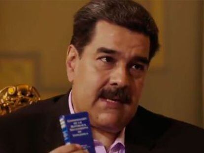 Nada de lo que dijo Maduro importa frente a la imagen de un tipo que agarra y exhibe un librito de papel de fumar