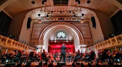 La English Session Orchesta interpreta este lunes en el Cadogan Hall de Londres la nueva sinfonía de Schubert.