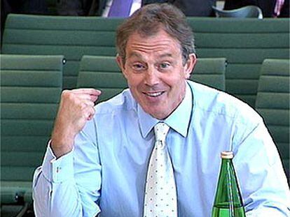 El primer ministro británico, Tony Blair, ayer, en una imagen de televisión.