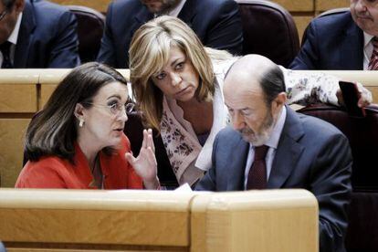 Alfredo Pérez Rubalcaba, Soraya Rodríguez y Elena Valenciano.