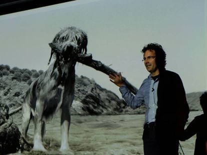 El fotógrafo Txema Salvans, durante su exposición en Formentera Fotográfica.