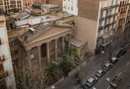 Vista cenital actual del edificio a la calle de Bailén de Barcelona.