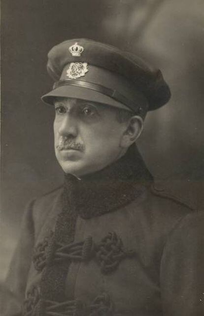 El general José Aranguren, en África.