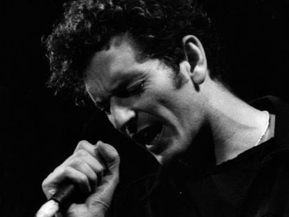 Carles Sabater en un concert el 1991.