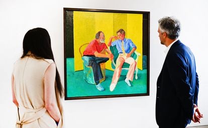 El cuadro 'La conversación' de David Hockney, perteneciente a la colección de Paul Allen, en la muestra previa a la subasta.