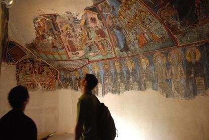 Frescos en la cueva de San Ne&oacute;fito, cerca de Pafos (Chipre). 