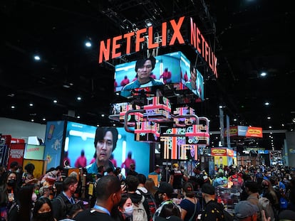 Netflix promociona su éxito 'El juego del calamar' en la Comic Con de San Diego.