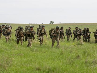 Soldados alemanes y holandeses en unas maniobras de la OTAN en abril.