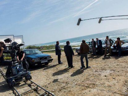 Rodaje de la serie 'Fariña' en la playa de Xuño (A Coruña). 