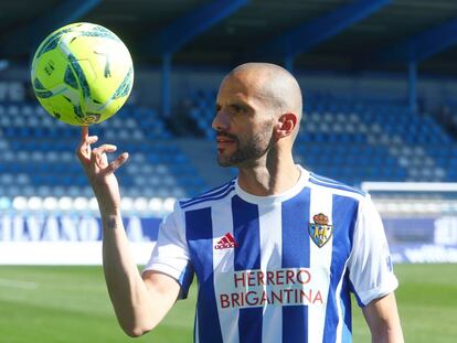 El futbolista de la SD Ponferradina Yuri de Souza en El Toralín.