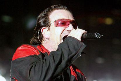 Bono tiene un 1,5% de Facebook a través de su fondo Elevation Partners.