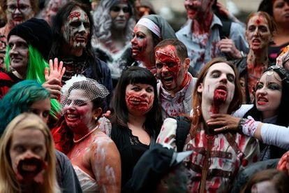 Participantes en la 'Zombie Walk' en Londres (Reino Unido).