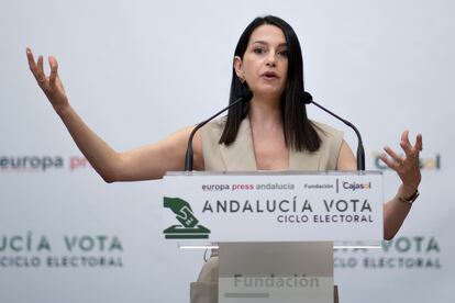 La presidenta de Ciudadanos, Inés Arrimadas, este lunes, en Sevilla.