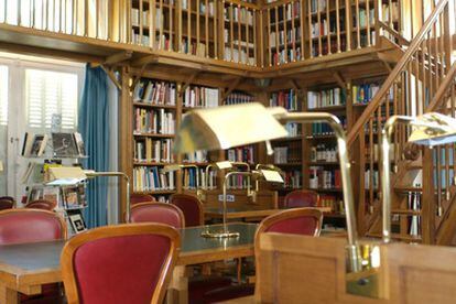 Biblioteca del Colegio de España en París.