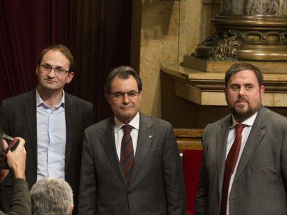 Joan Herrera (ICV), Artur Mas (CiU) y Oriol Junqueras (ERC) en una imagen de archivo