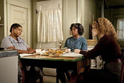 Octavia Spencer, Viola Davis y Emma Stone, de izquierda a derecha.