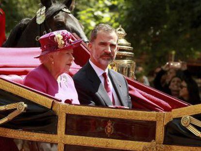 Felipe VI y la reina Letizia inician una visita de Estado de tres días al Reino Unido