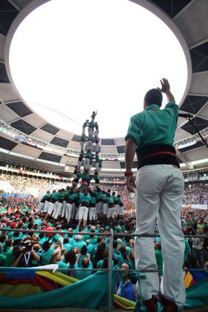 La 'colla' de Vilafranca levantando 'quatre de nou amb agulla' en Tarragona.