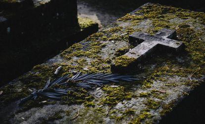 Lápida de un cementerio.