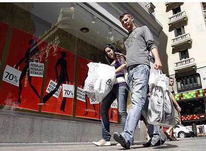 Los ciudadanos buscan continuamente las rebajas, no sólo en las temporadas específicas, como verano y enero.