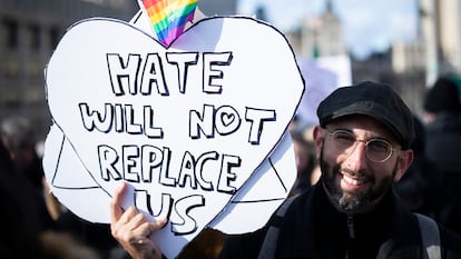 Un manifestante durante una marcha contra la violencia y el odio hacia los judíos el pasado enero, en Nueva York.