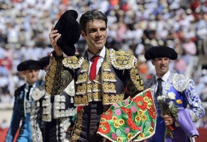 El diestro de Galapagar (Madrid) se ha encerrado esta mañana en el coso de la ciudad del sur de Francia para torear seis toros de ganaderías escogidas por él.