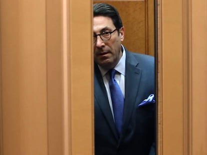 Jay Sekulow, abogado de Trump, llega al Senado. En el vídeo, la intervención de Pat Cipollone, líder de la defensa de Trump.