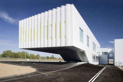 Planta biofarmacéutica Genhelix en León, diseñada por el estudio SIC.