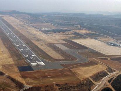 Las pistas del aeropuerto de Castell&oacute;n.