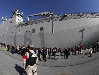 7.500 personas visitaron el buque Juan Carlos I el sábado y más de 3.000 este domingo.
