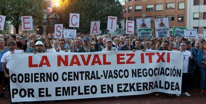 Manifestación de los trabajadores de La Naval en Sestao este miércoles.