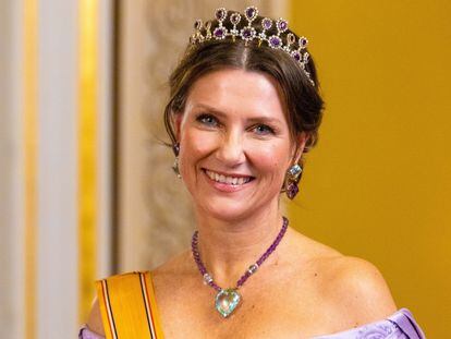Un retrato oficial de la princesa Marta Luisa de Noruega tomado en noviembre de 2021, durante una cena de gala celebrada en Oslo.