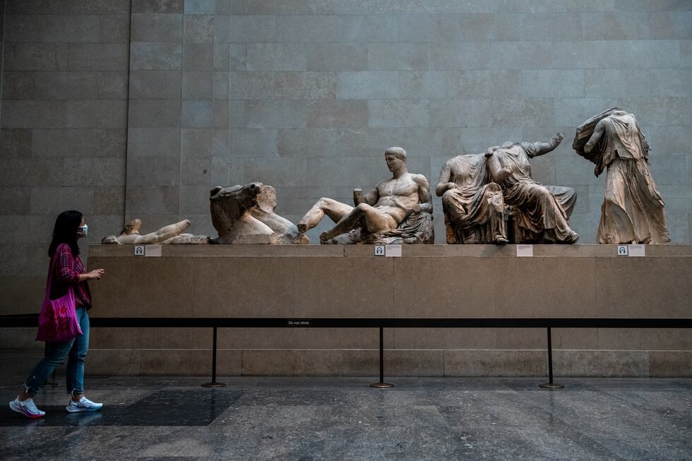 La interminable historia de las estatuas del Partenón: Boris Johnson ...