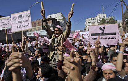 Imagen de la protesta hoy en Sanaa, capital de Yemen.