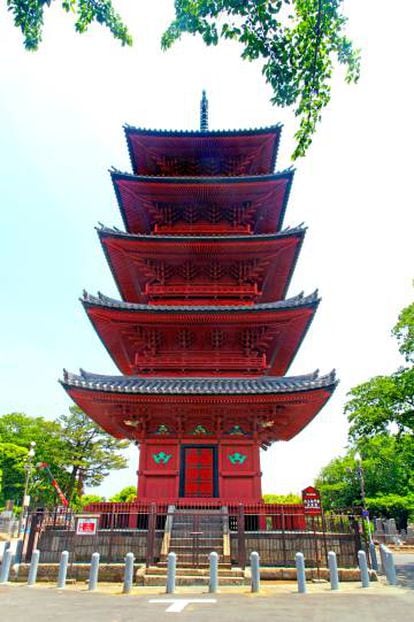 Una pagoda del templo Ikegami Honmon-ji.