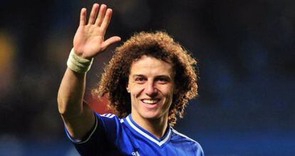 David Luiz en un partido de la Premier con el Chelsea. 