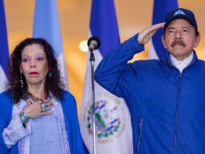 Daniel Ortega y Rosario Murillo, la pareja presidencial de Nicaragua, en una imagen de 2020.