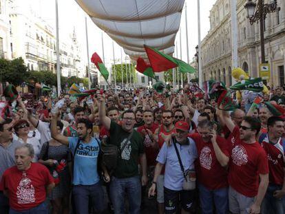 Manifestació a Sevilla el 21 de juliol per donar suport al club de bàsquet.