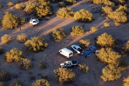 Forenses y policías trabajan en la zona de El Choyudo, el 20 de enero.