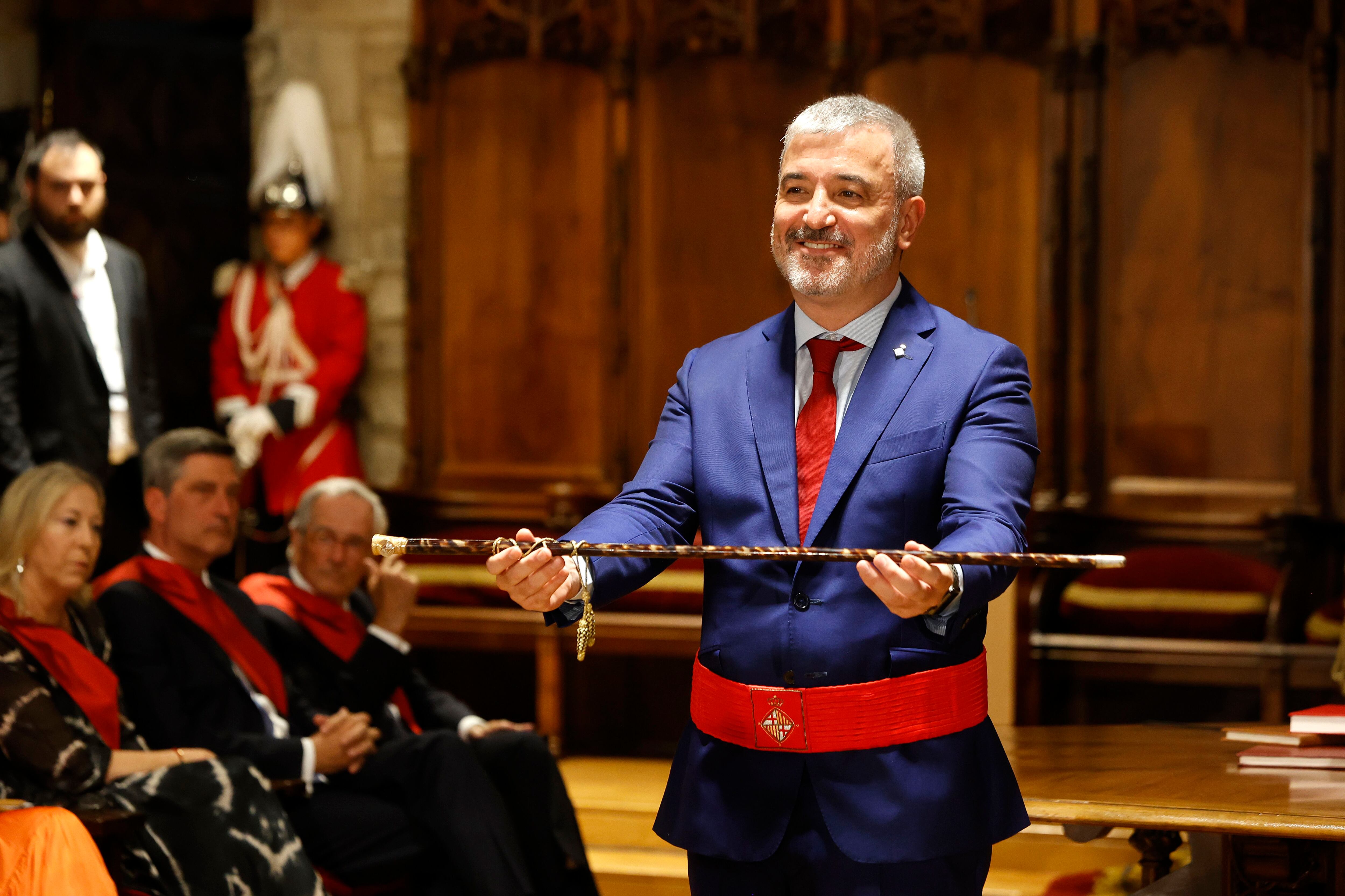 El socialista Jaume Collboni, nuevo alcalde de Barcelona con el apoyo de los comunes y el PP.