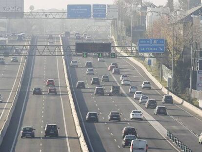 La Autov&iacute;a del Noroeste (A-6), a la salida de Madrid. 