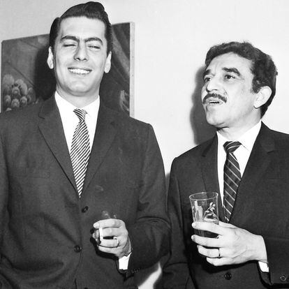 Mario Vargas Llosa y Gabriel García Márquez, en Lima (Perú) en 1967. foto de Revista Caretas