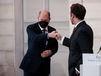 Olaf Scholz y Emmanuel Macron, este viernes en París.