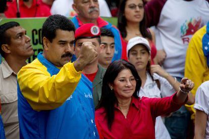 Nicolás Maduro y su esposa, Cilia Flores.