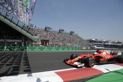 Vettel, tras ganar la pole en el GP de México.